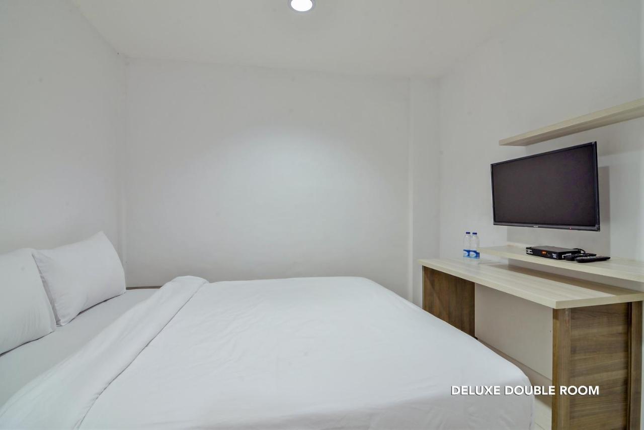 Klinpod Hotel Jakarta Exterior foto