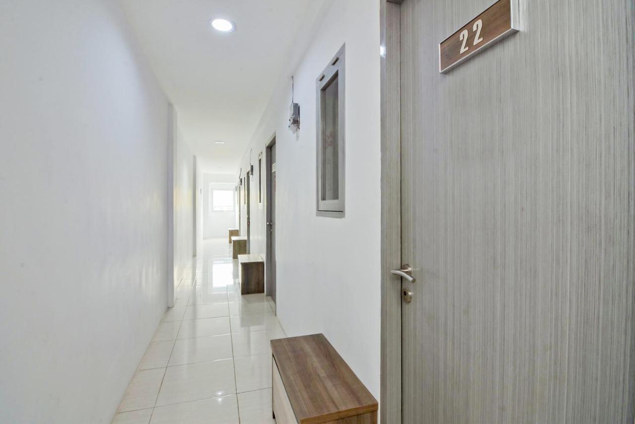 Klinpod Hotel Jakarta Exterior foto
